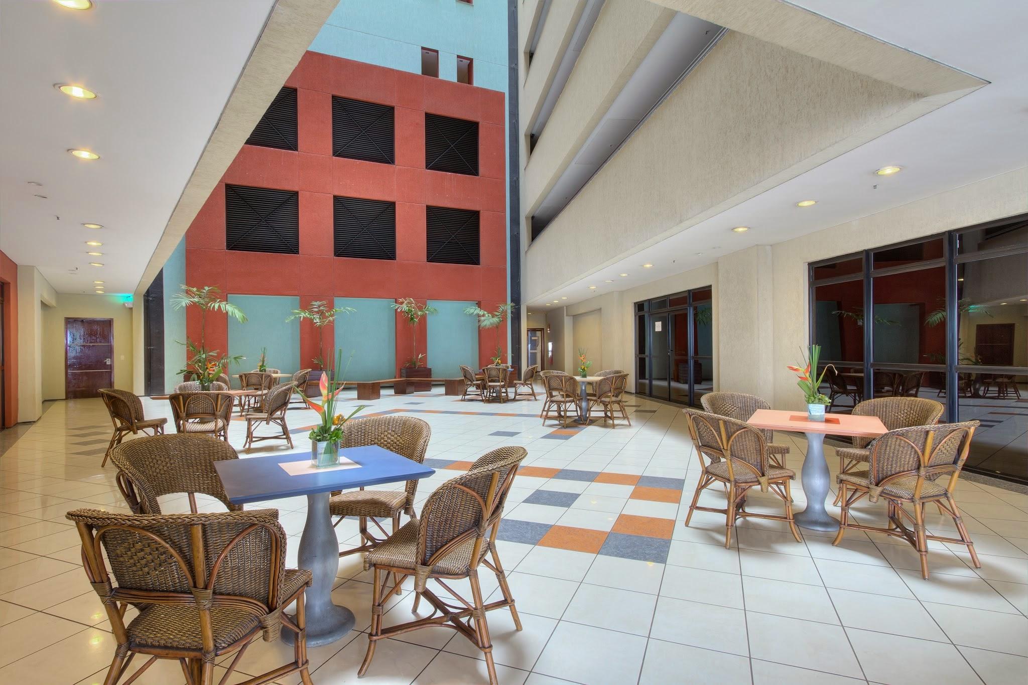 Iate Plaza 4*